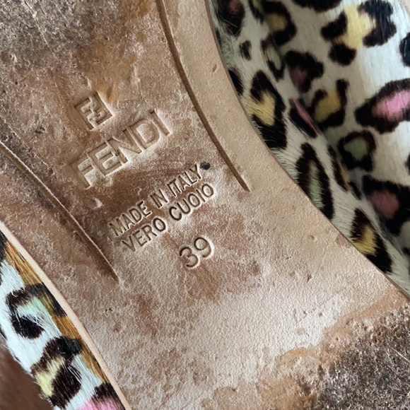 ❤️… FENDI Leopard Bow Flats - Picture 3 of 7
